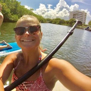 Meet your Posher, Kelly